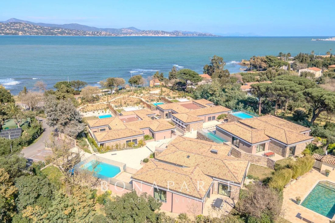 Villa in French Riviera, Provence-Alpes-Côte d'Azur, France 3 - 16885292