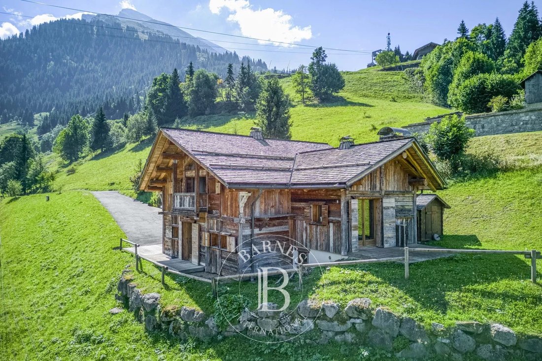 Chalet in La Clusaz, Auvergne-Rhône-Alpes, France 4 - 18527032