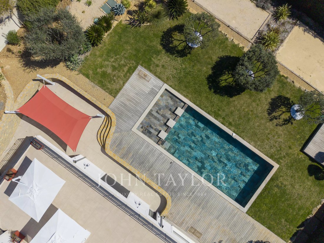 Villa in La Cadiere-d'Azur, Provence-Alpes-Côte d'Azur, France 4 - 18526284