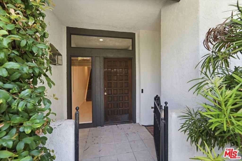 Condo in Los Angeles, California, United States 2 - 18528588