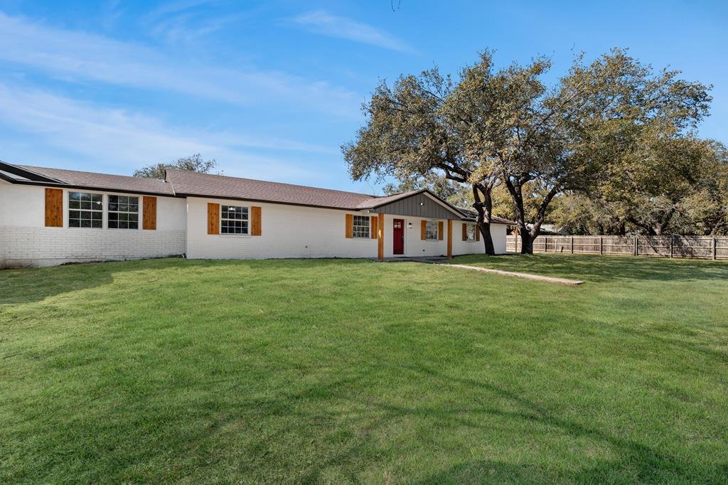 House in Pleasanton, Texas, United States 1 - 18528223
