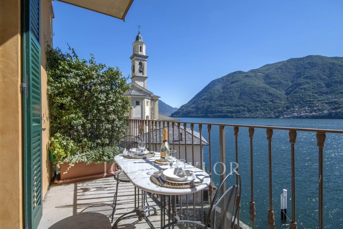 Apartment in Western Lake Center, Como, Lombardy 1 - 13824252