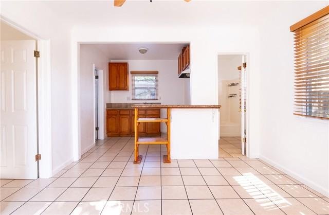 Apartment in South Gate, California, United States 4 - 17242073