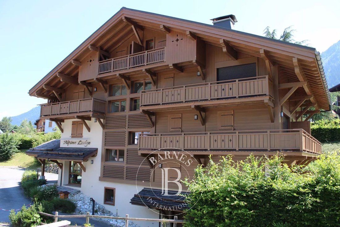 Estate in Les Contamines-Montjoie, Auvergne-Rhône-Alpes, France 1 - 18526909