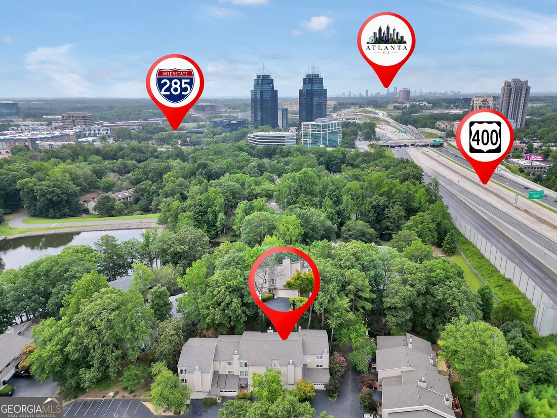 Condo in Atlanta, Georgia, United States 3 - 18527677