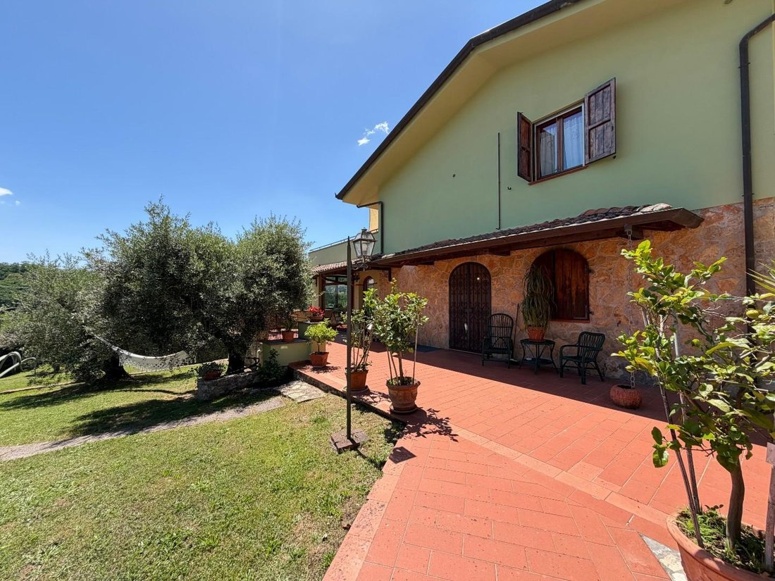 Villa in San Macario In Piano, Lucca, Tuscany 3 - 18526036