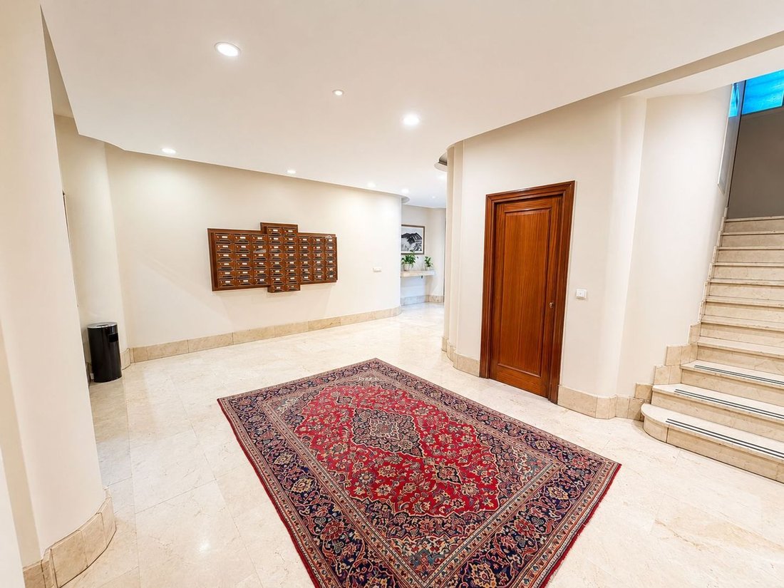 Apartment in Mendebaldea, Donostia-San Sebastian, Spain 3 - 18529257