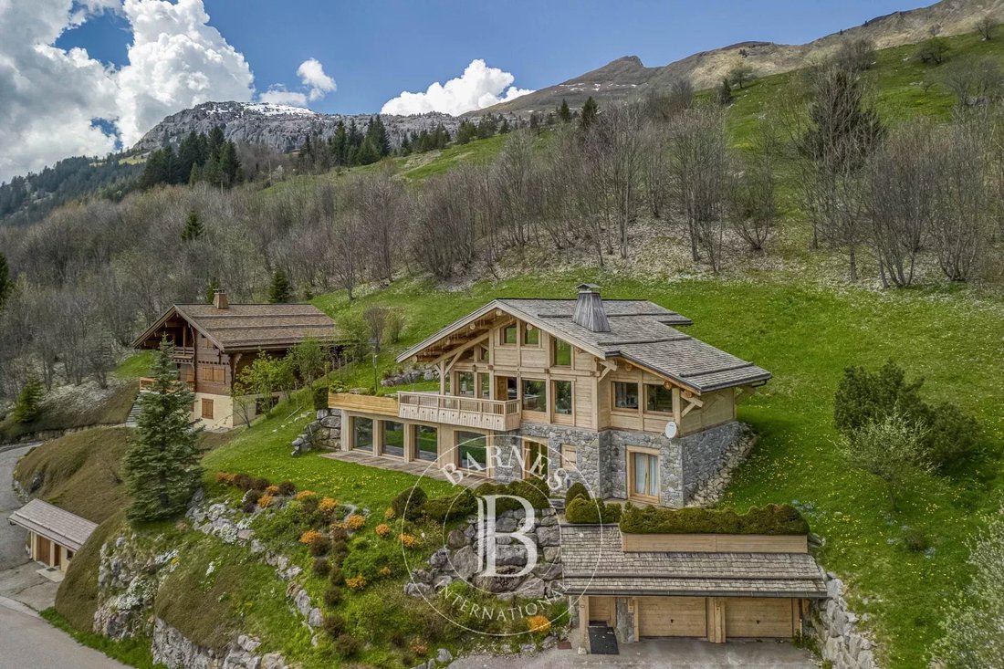 Chalet in Le Grand-Bornand, Auvergne-Rhône-Alpes, France 1 - 18526892
