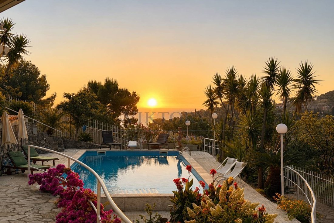 Villa in Western Hill, Alassio, Liguria 1 - 18530123