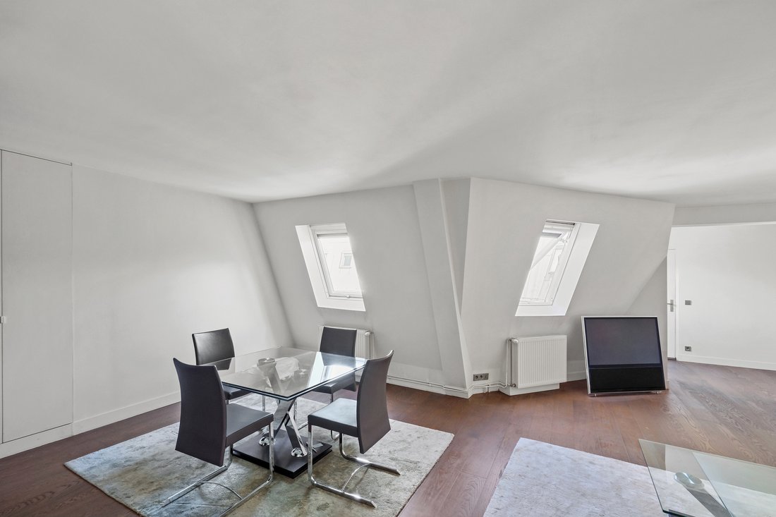 Apartment in Saint Philippe du Roule, Paris 8e Arrondissement, Paris 5 - 14004771