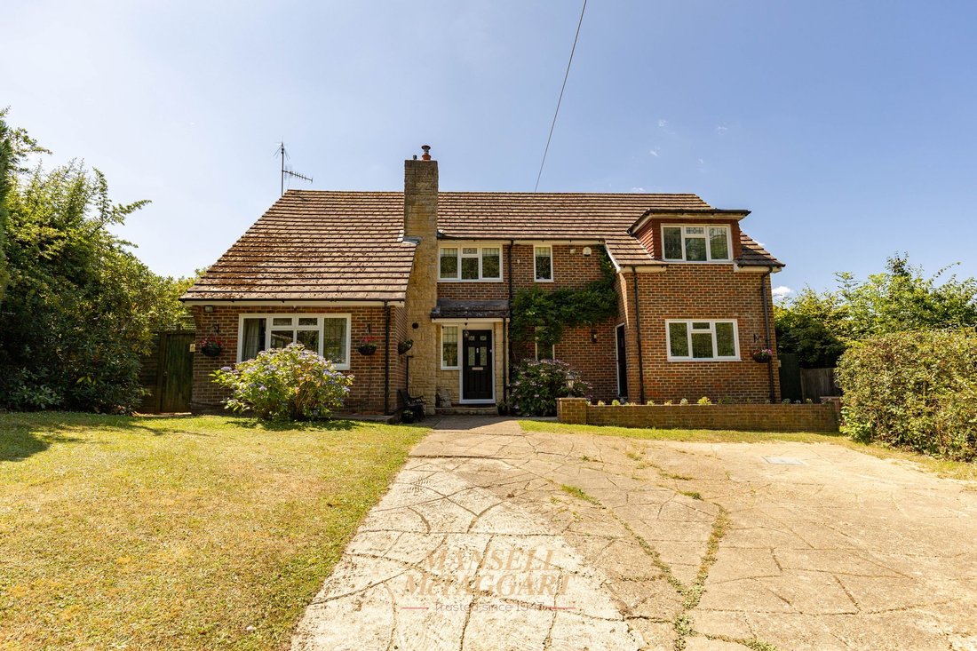 House in Dormansland, England 1 - 18526450