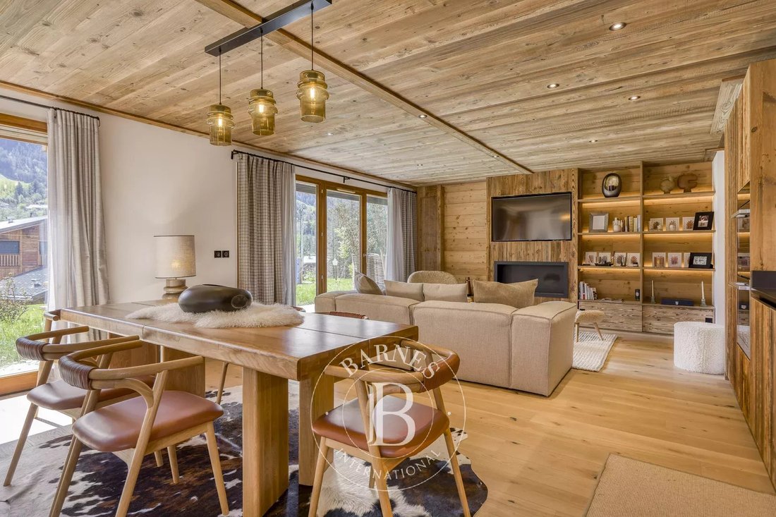 Apartment in Megève, Auvergne-Rhône-Alpes, France 2 - 18526760
