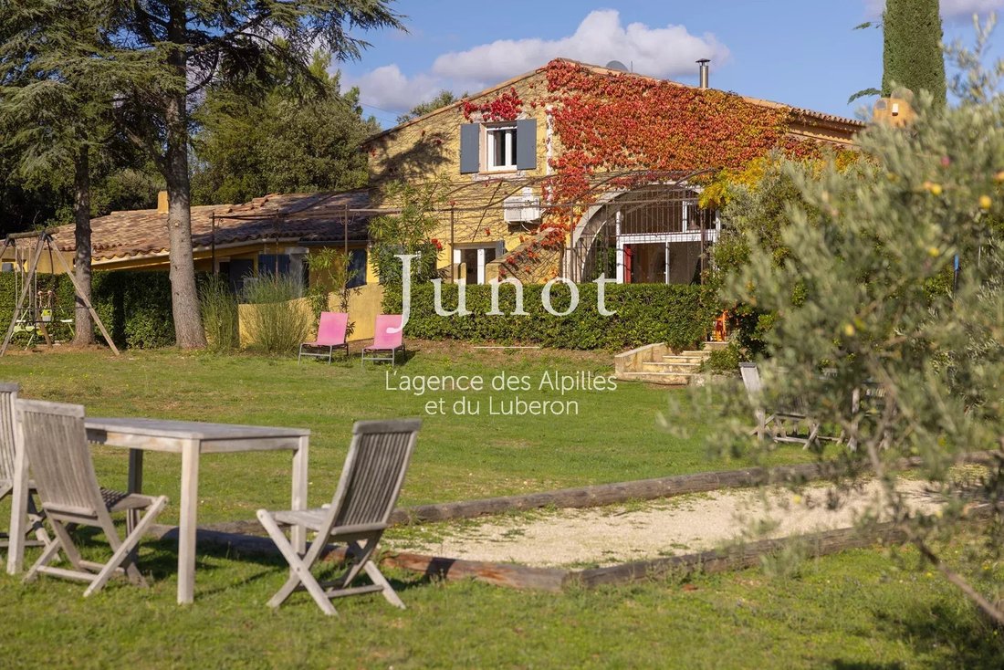 House in Gargas, Provence-Alpes-Côte d'Azur, France 1 - 18509632