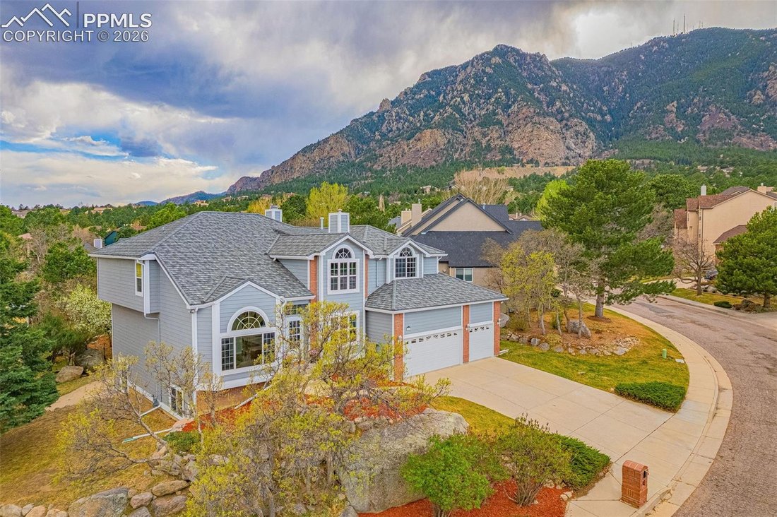 House in Colorado Springs, Colorado, United States 2 - 17560065