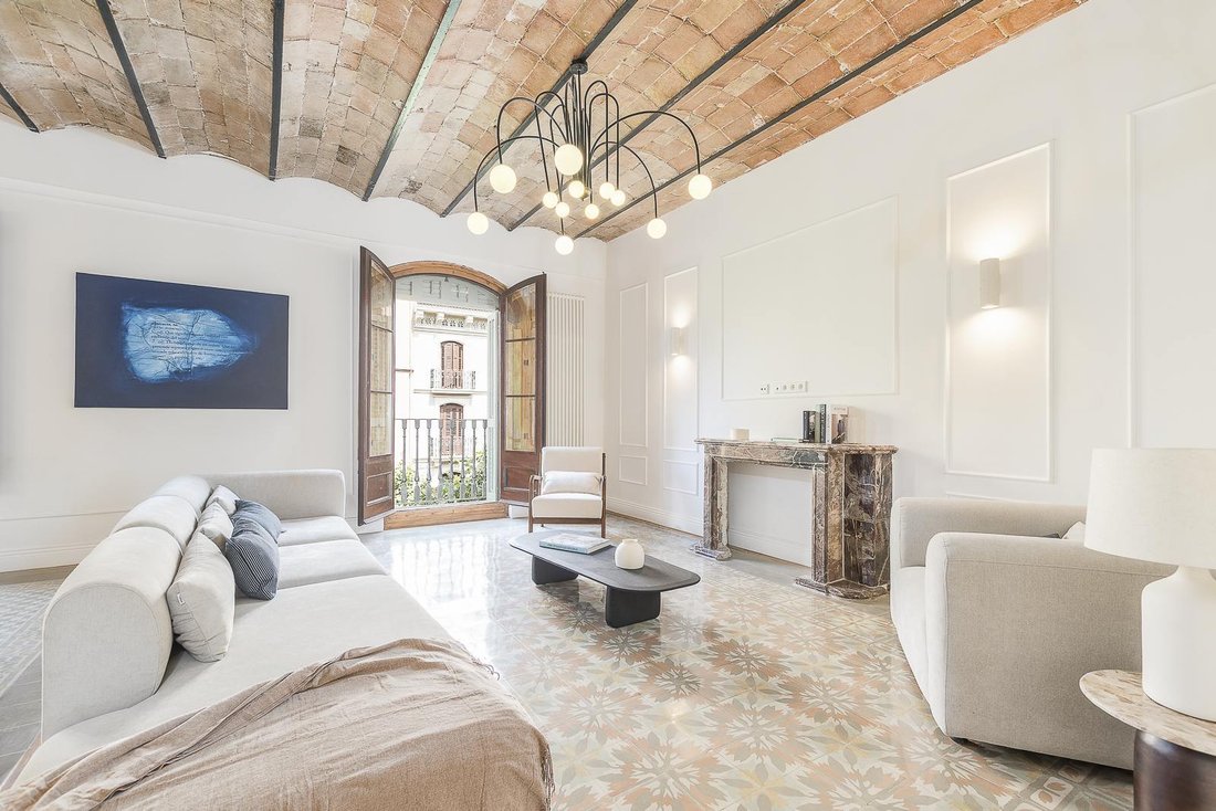 Apartment in Eixample, Barcelona, Spain 4 - 18526617