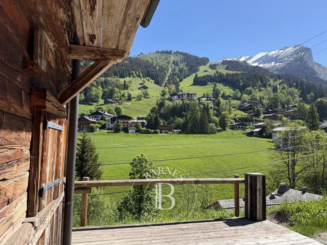Chalet in La Clusaz, Auvergne-Rhône-Alpes, France 1 - 18527032