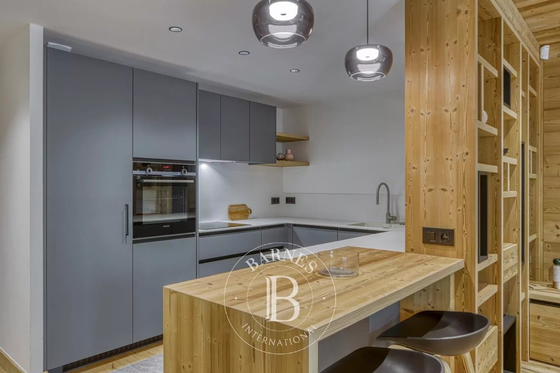 Chalet in Le Grand-Bornand, Auvergne-Rhône-Alpes, France 4 - 18526845