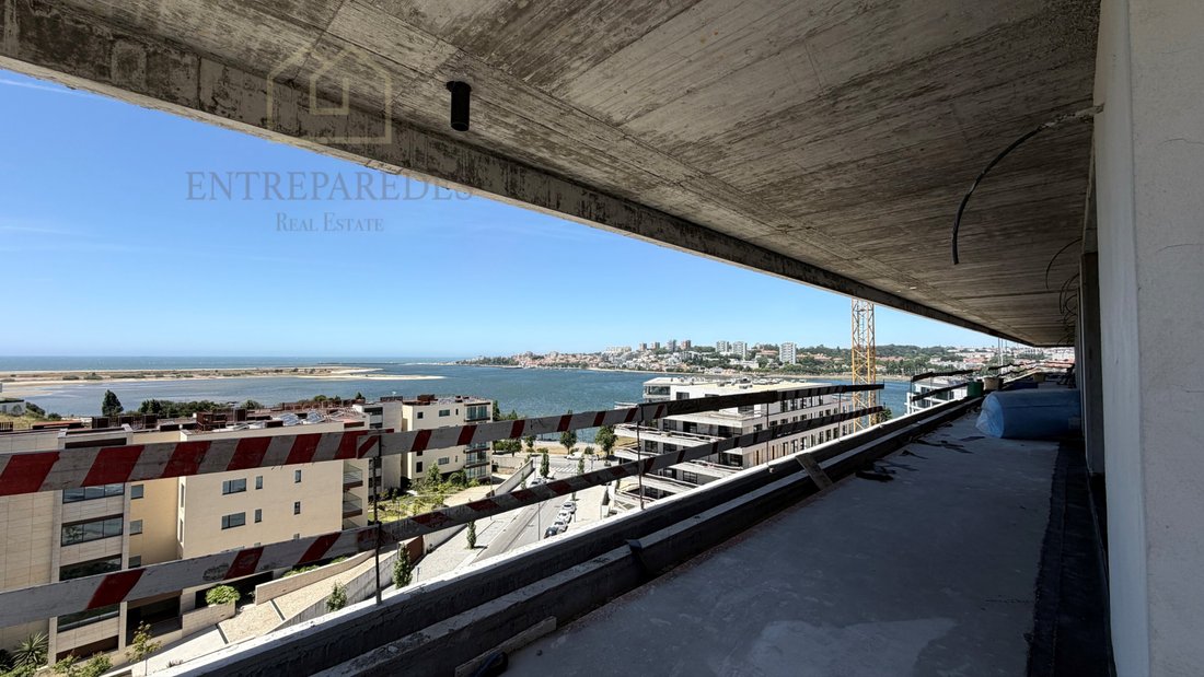 Apartment in Santa Marinha e Sao Pedro da Afurada, Porto District, Portugal 2 - 18529397