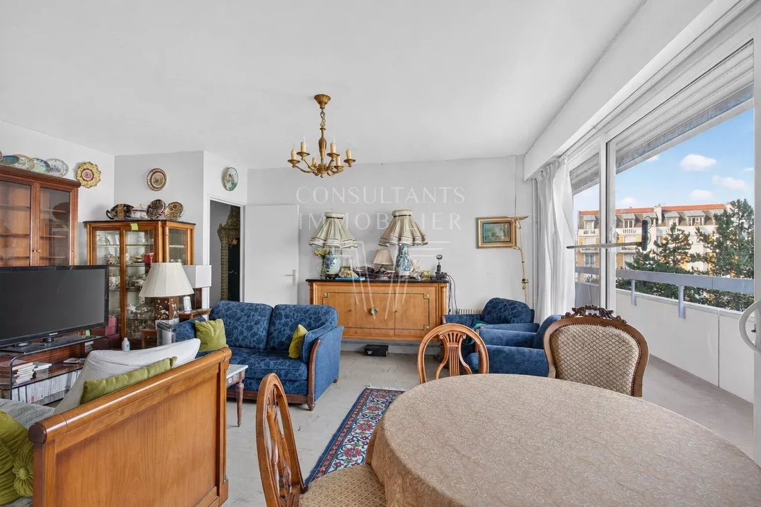 Apartment in Eiffel, Levallois-Perret, France 3 - 18526531