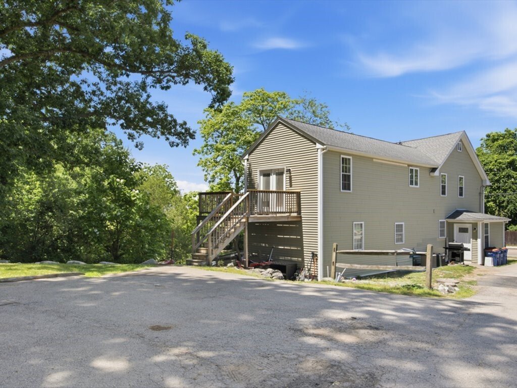 Seekonk, Massachusetts, United States 5 - 18528470