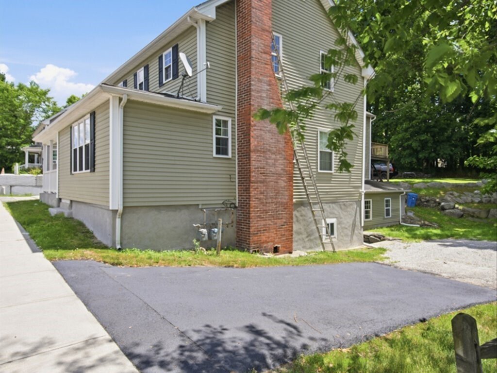 Seekonk, Massachusetts, United States 3 - 18528470