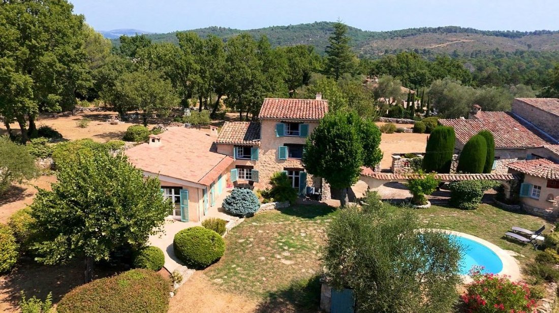 Estate in Saint-Cézaire-sur-Siagne, Provence-Alpes-Côte d'Azur, France 1 - 18527898