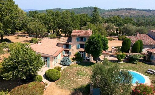 Estate in Saint-Cézaire-sur-Siagne, Provence-Alpes-Côte d'Azur, France 1