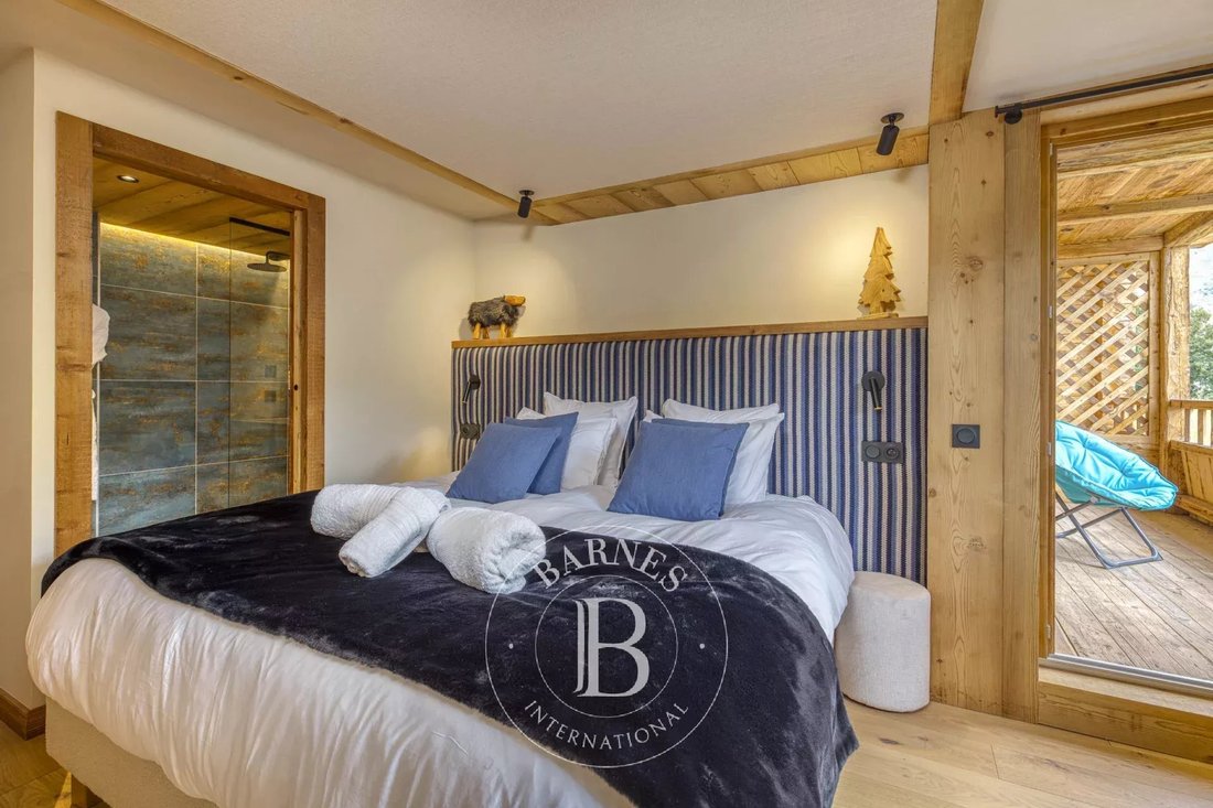 Chalet in Le Grand-Bornand, Auvergne-Rhône-Alpes, France 4 - 18526820