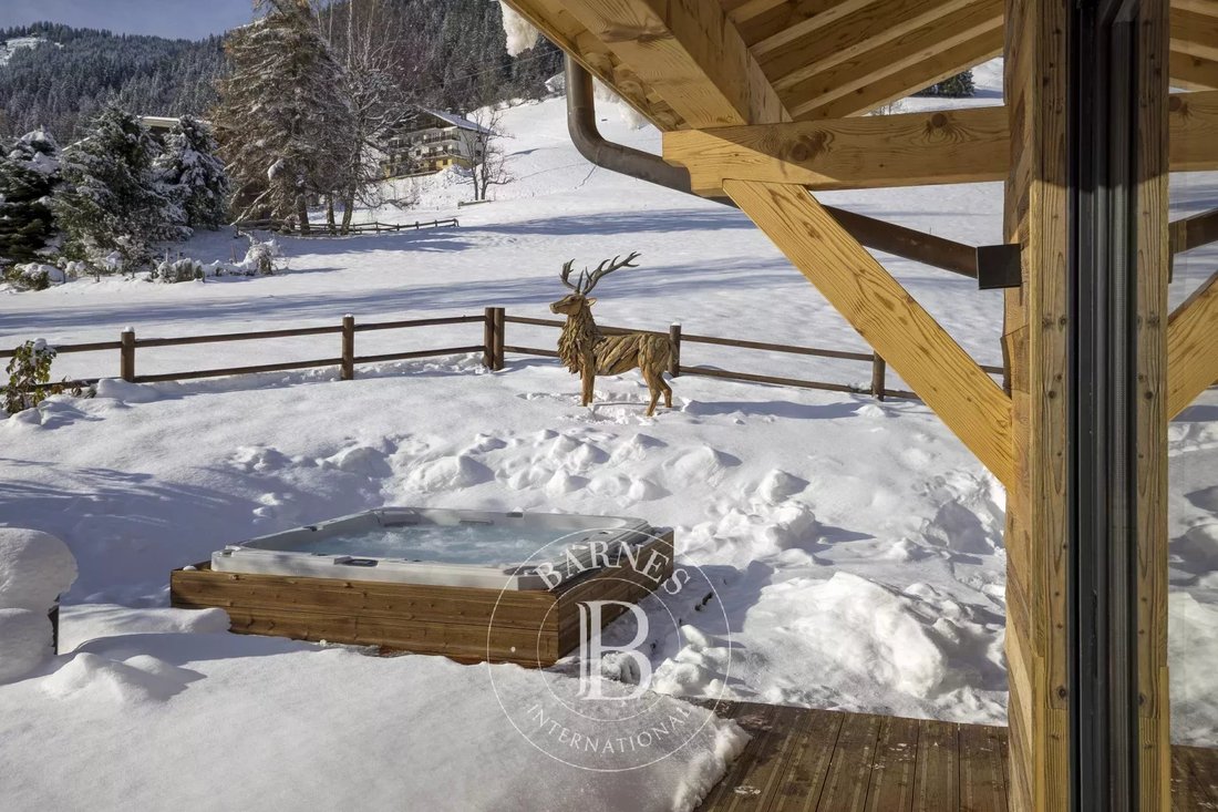 Chalet in Megève, Auvergne-Rhône-Alpes, France 1 - 18526763