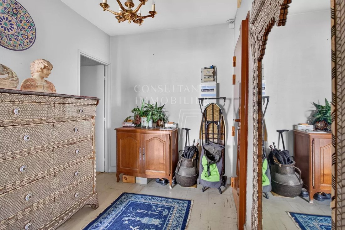 Apartment in Eiffel, Levallois-Perret, France 5 - 18526531