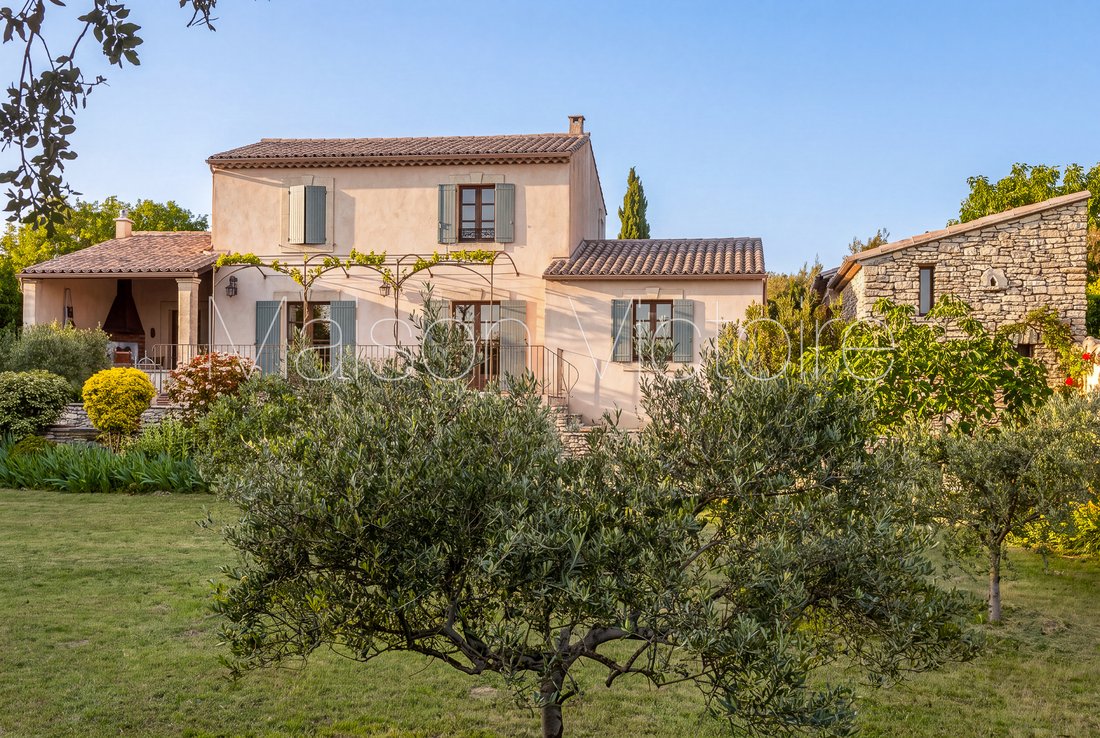 House in Cabrières-d'Avignon, Provence-Alpes-Côte d'Azur, France 1 - 17303153