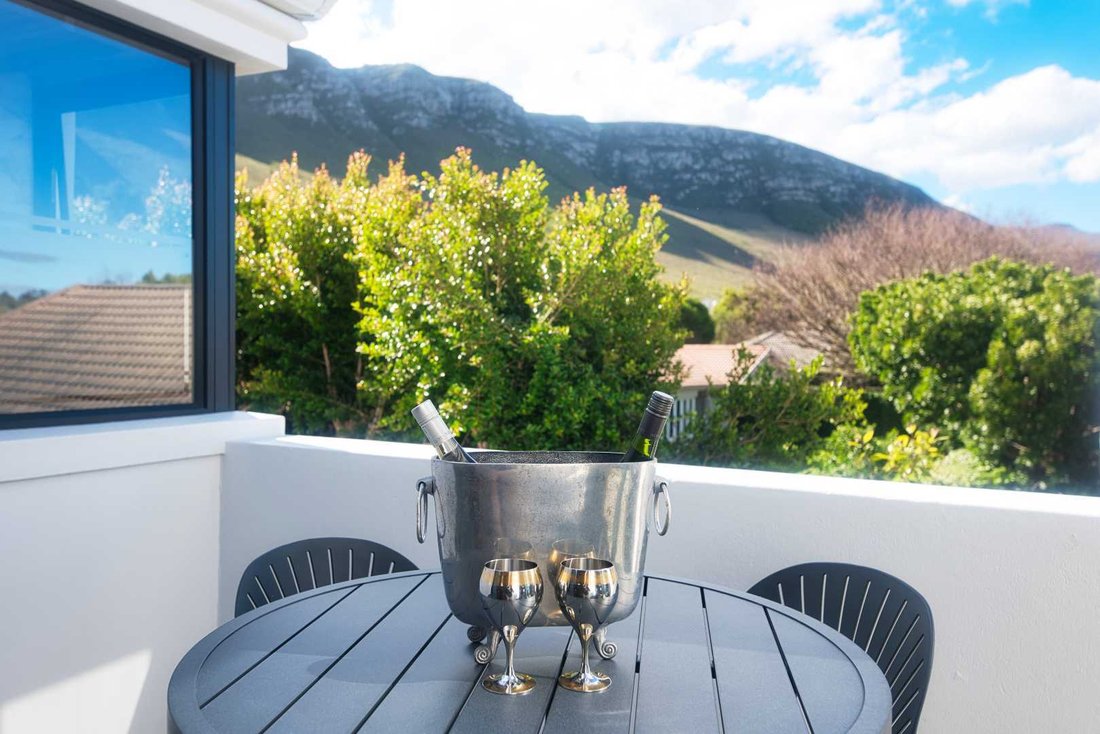 House in Hermanus, Western Cape, South Africa 1 - 18526579