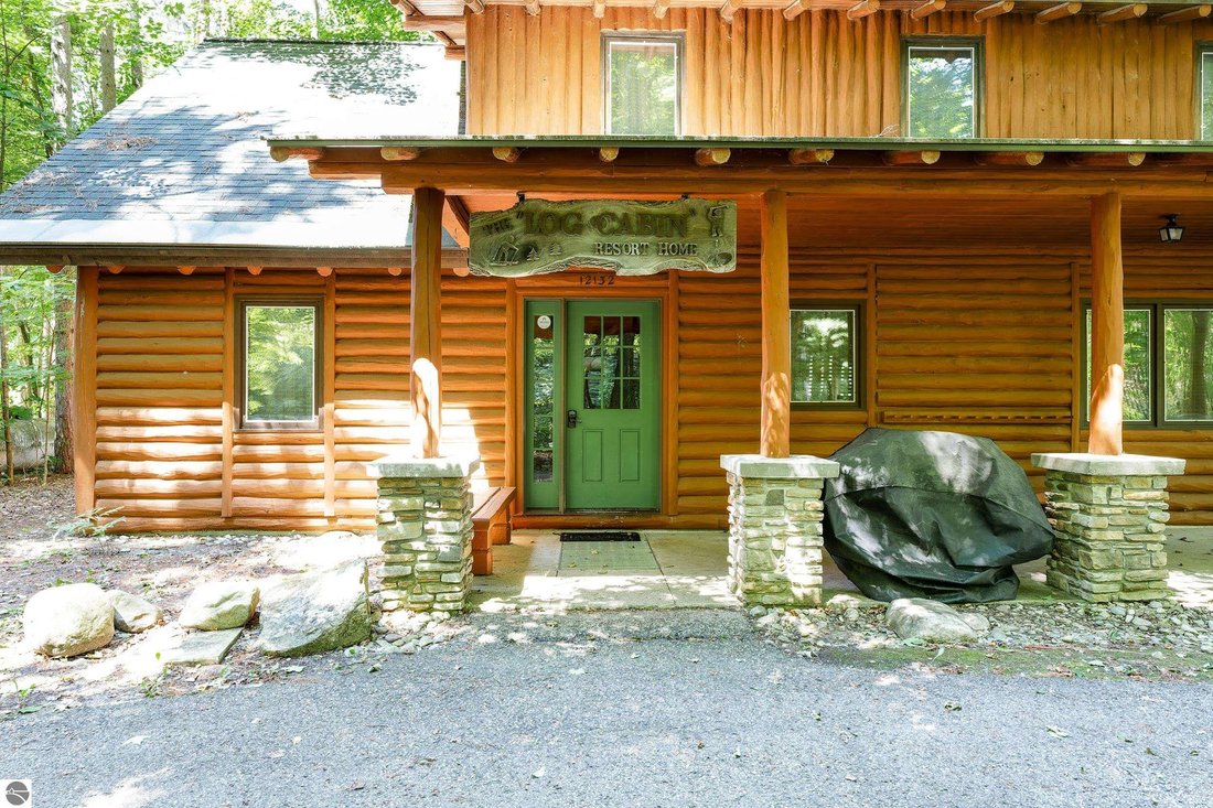 House in Thompsonville, Michigan, United States 2 - 18528836