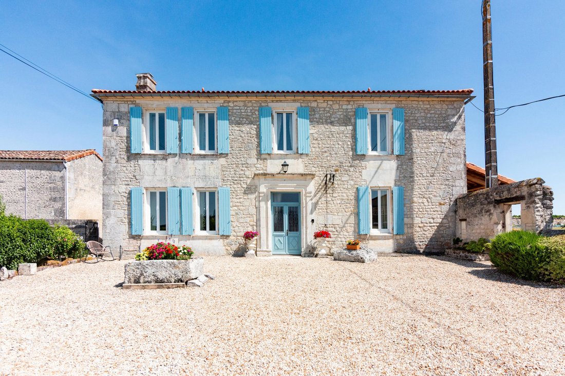 House in Bouteville, Nouvelle-Aquitaine, France 2 - 18529346