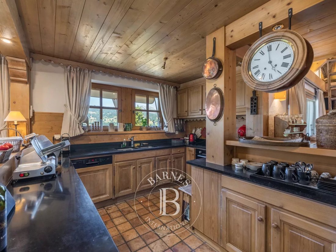 Chalet in Megève, Auvergne-Rhône-Alpes, France 5 - 18527002