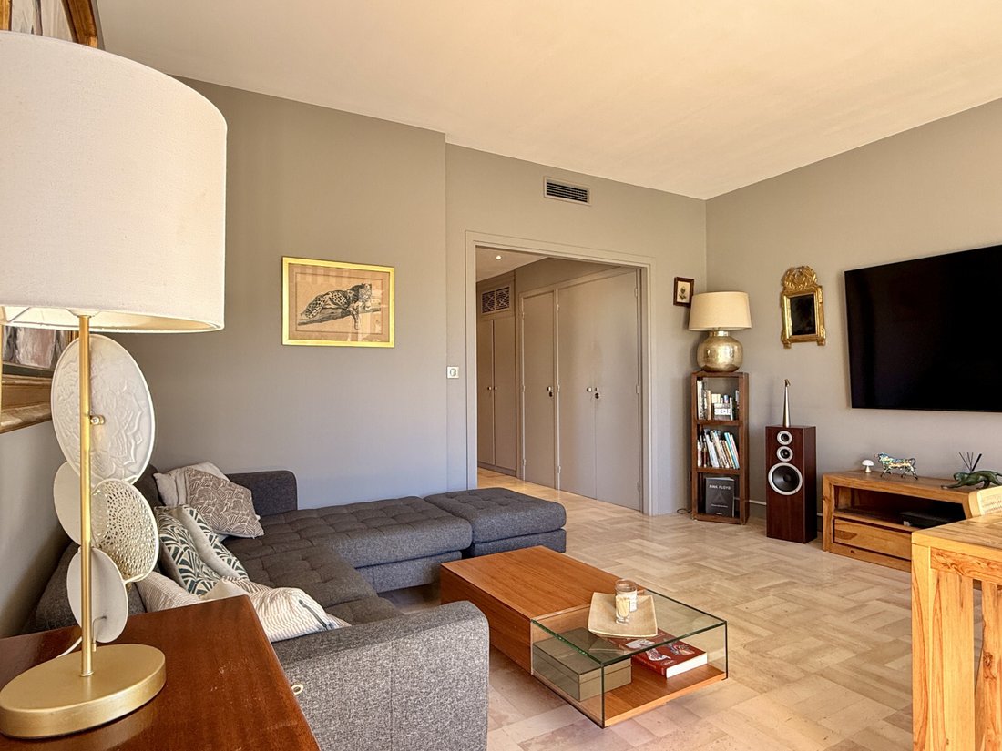 Apartment in Cimiez, Nice, France 1 - 18526477