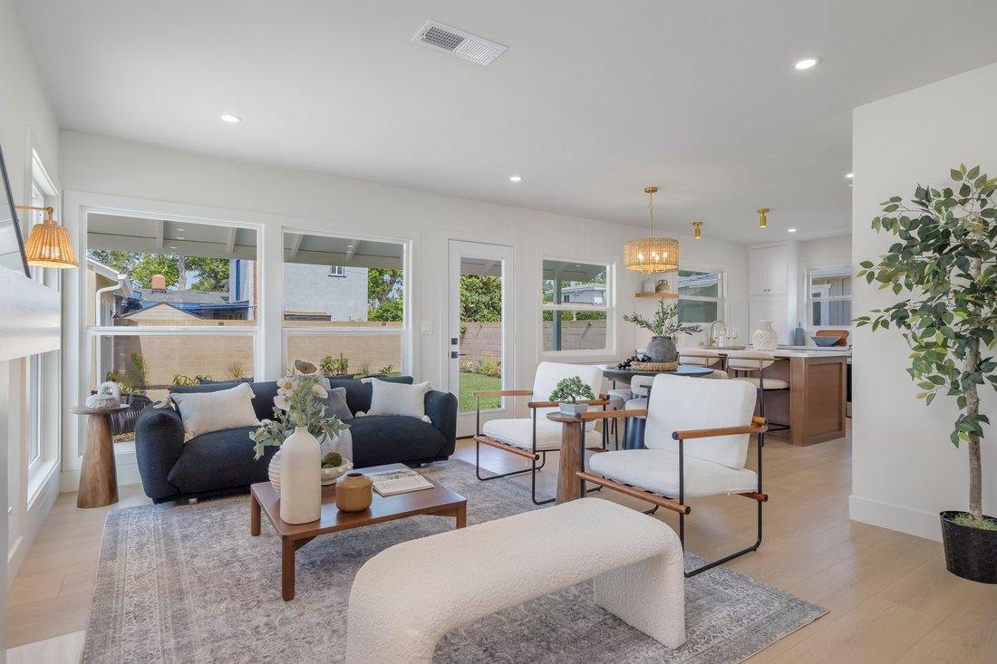 House in Signal Hill, California, United States 3 - 18526586