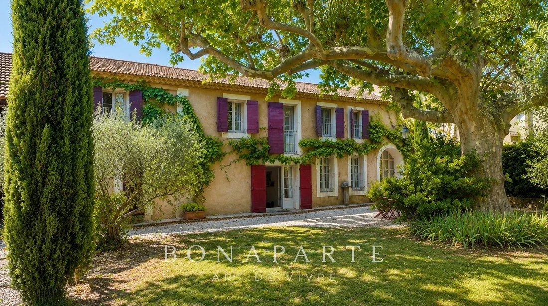 Country House in Saint-Rémy-de-Provence, Provence-Alpes-Côte d'Azur, France 1 - 18526522