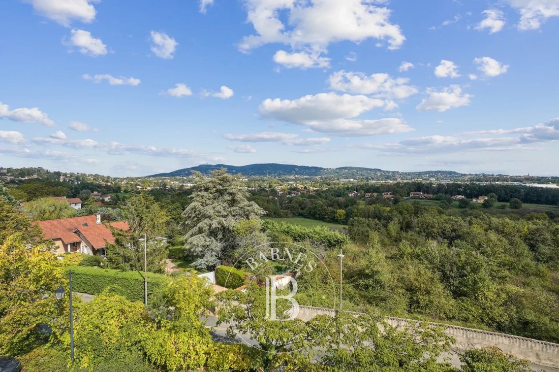 Apartment in Est, Dardilly, France 1 - 18529628