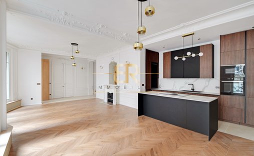 Apartment in Grange Aux Belles-Terrage, Paris 10e Arrondissement, Paris 1