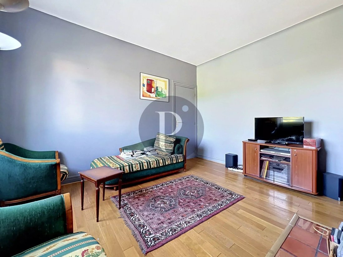 Apartment in Villejuif, Ile-de-France, France 1 - 17881372