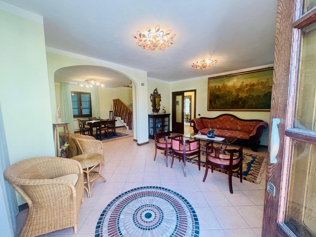 Villa in Focette, Pietrasanta, Italy 3 - 17402086