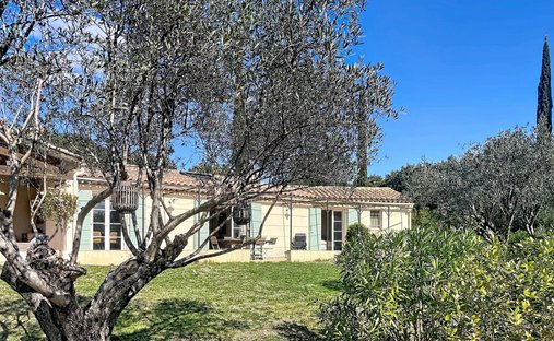 House in Cotignac, Provence-Alpes-Côte d'Azur, France 1