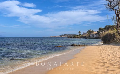 Villa in French Riviera, Provence-Alpes-Côte d'Azur, France 1