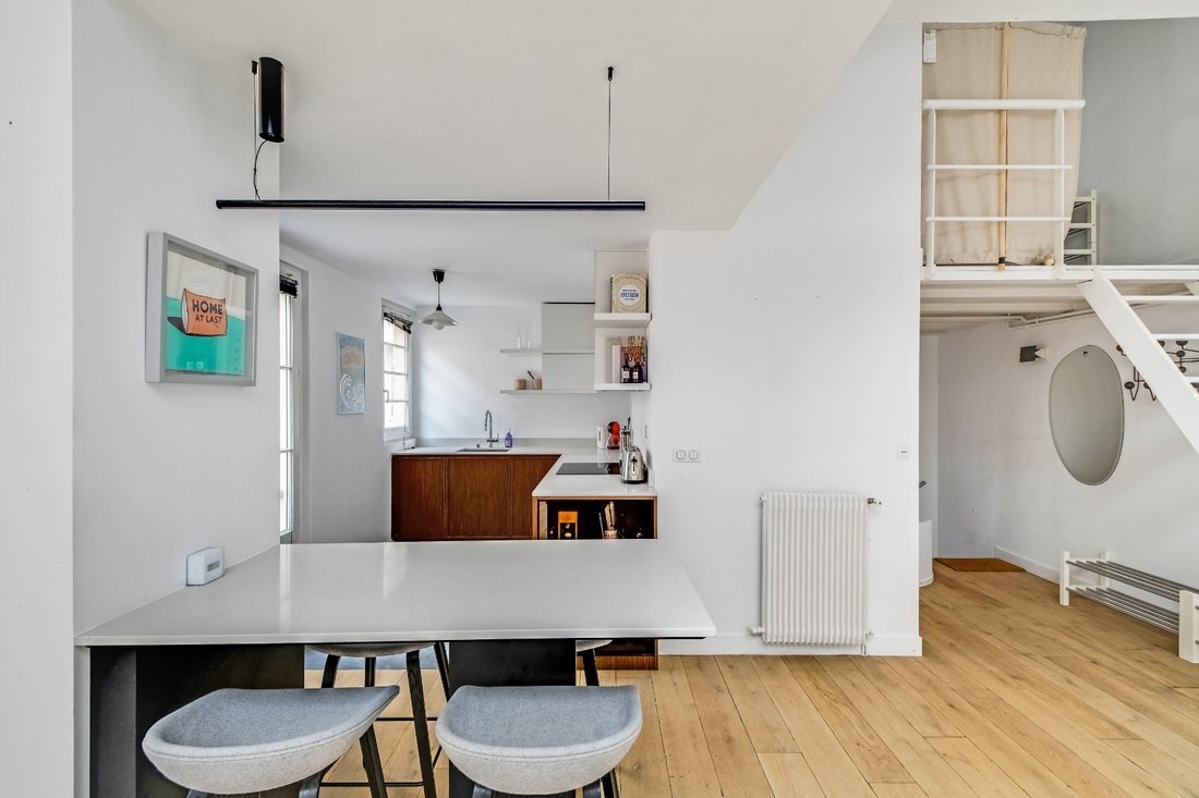 Apartment in Belleville-Saint Maur, Paris 11e Arrondissement, Paris 5 - 18526648