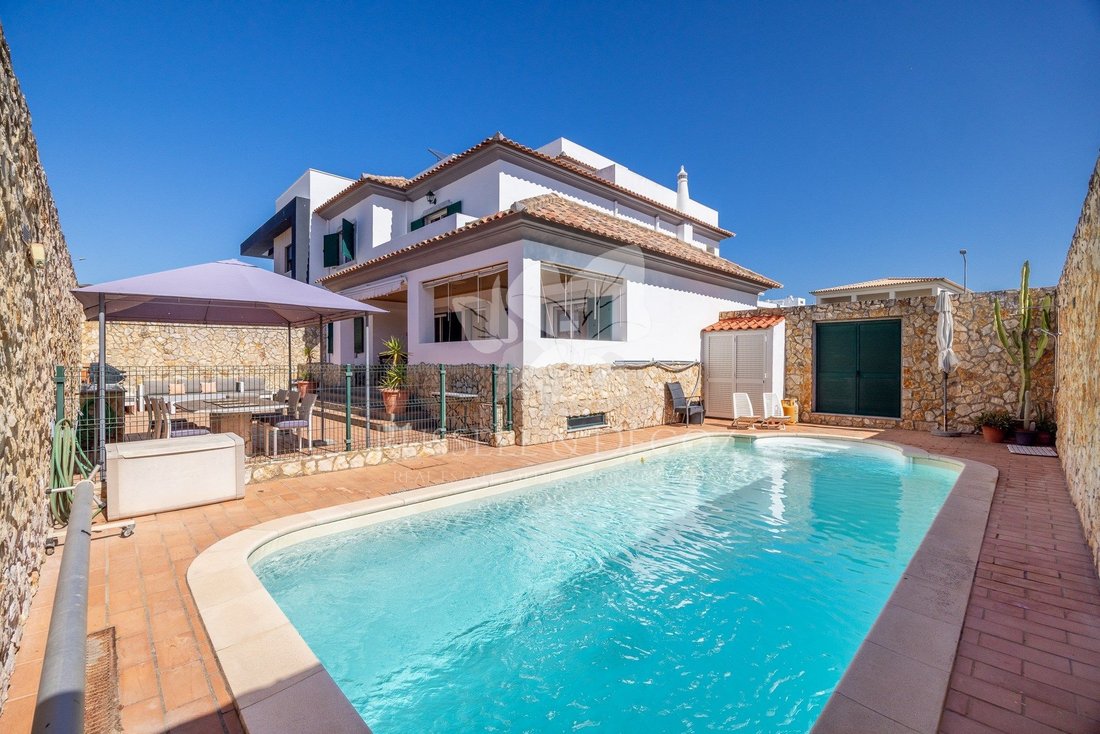 Villa in Quelfes, Algarve, Portugal 2 - 17452626