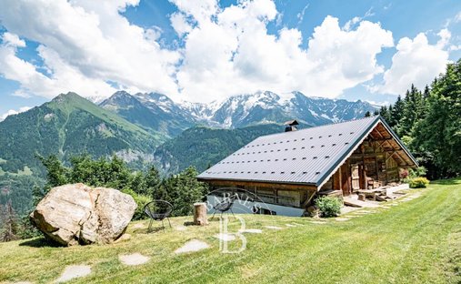 Chalet in Ouest, Saint-Gervais-les-Bains, France 1