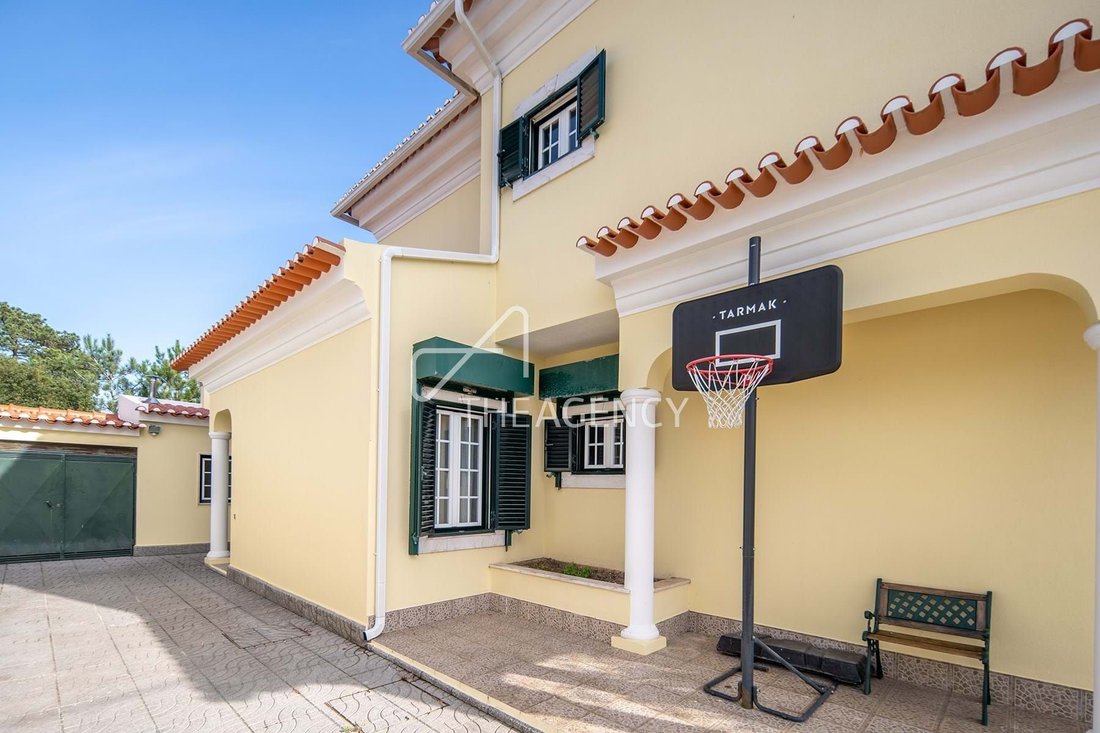 Villa in Aroeira, Charneca de Caparica e Sobreda, Portugal 2 - 18529425
