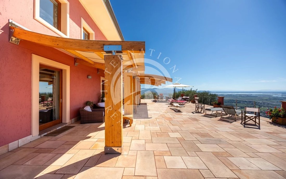 Villa in Compitese, Capannori, Tuscany 1 - 18526594