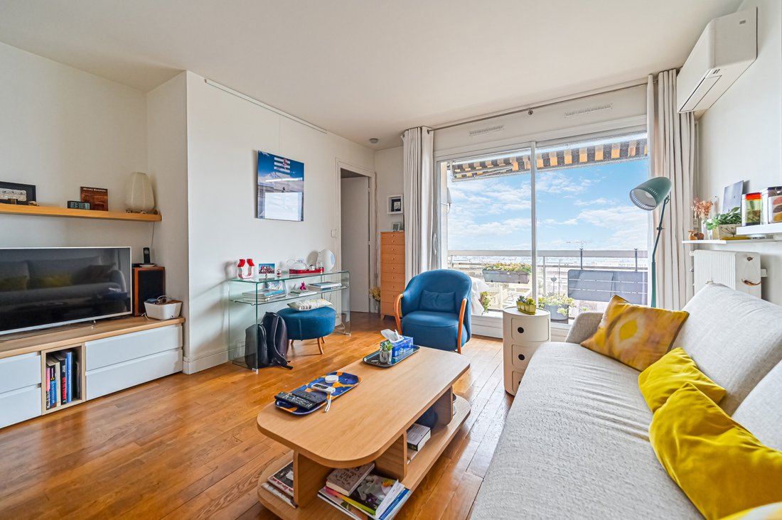 Apartment in Léon-Blum Folie-Regnault, Paris 11e Arrondissement, Paris 5 - 18528019
